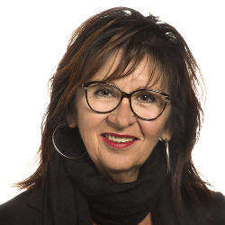 Lisette Larivière International