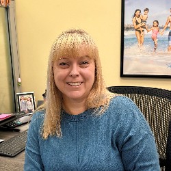 Rachelle Davis Marlin Travel Kamloops