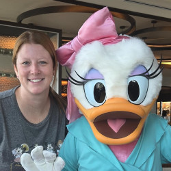 Marie-Lyn Hamel - Spécialiste des destinations Disney et Universal Voyages Évasion