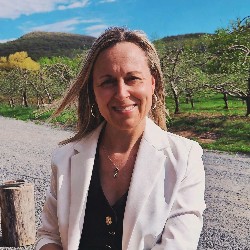 Caroline Blouin Voyages Granby
