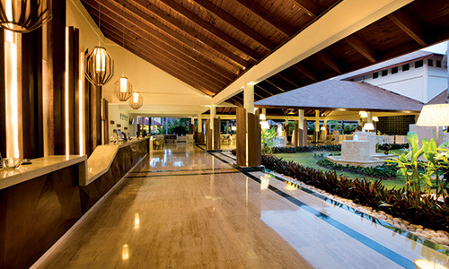 Grand Palladium Palace Resort