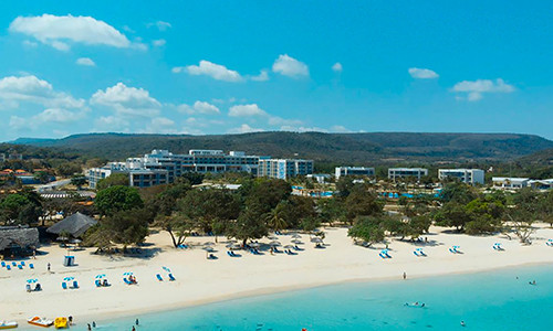 Embark on the ultimate Caribbean family getaway to the 4.5-star Gran Muthu Almirante Beach resort in Holguin, Cuba.